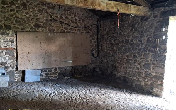 Maison à vendre    3 pièces • 100 m2 Thourie