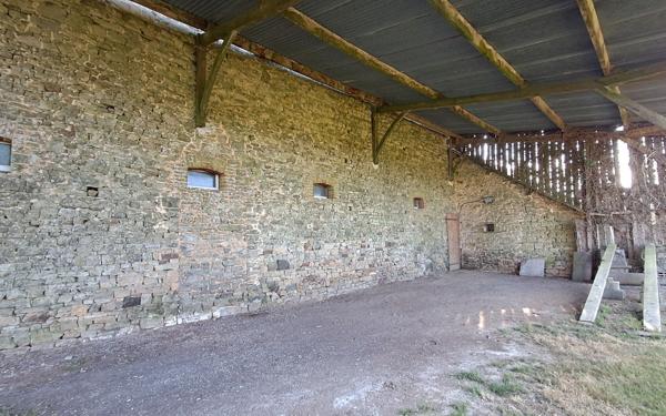 Maison à vendre    3 pièces • 100 m2 Thourie