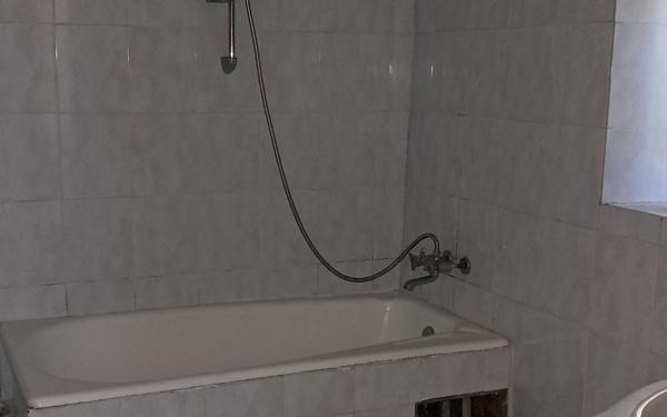 Maison à vendre    3 pièces • 100 m2 Thourie