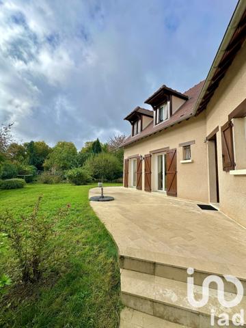 Maison à vendre 8 pièces 146 m² Saint-Julien-les-Villas