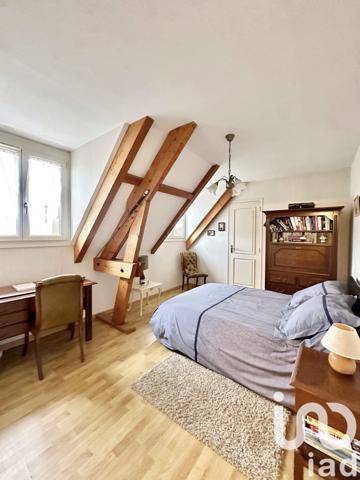 Maison à vendre 8 pièces 146 m² Saint-Julien-les-Villas