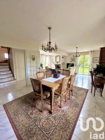 Maison à vendre 8 pièces 146 m² Saint-Julien-les-Villas