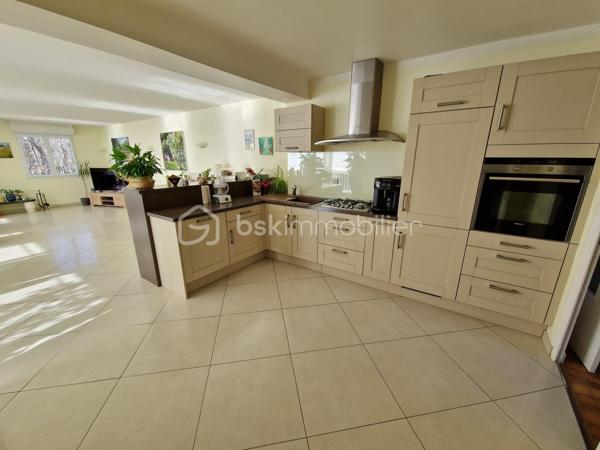 Maison de village de 240 m²