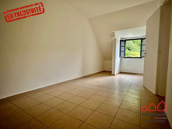 Un appartement/maison de 6 pièces SAINT DENIS (Domenjod)