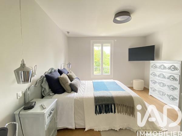 Maison à vendre 8 pièces 240 m² Villennes-sur-Seine