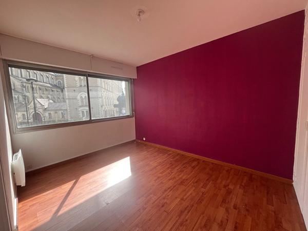 Appartement 2 pieces à guist'hau , stationnement et cave,  
Nantes 44000