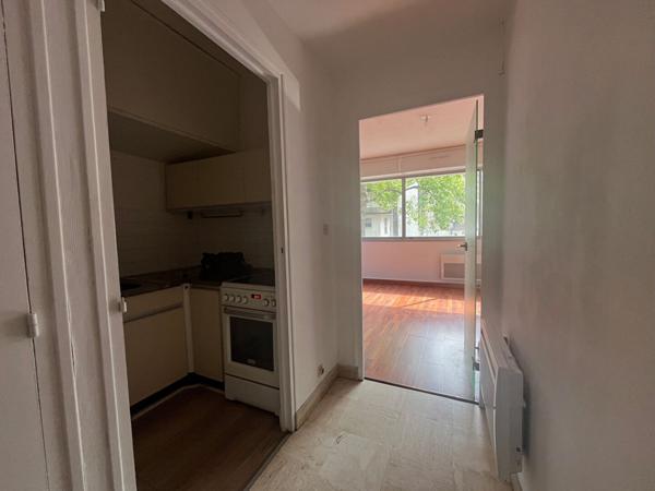 Appartement 2 pieces à guist'hau , stationnement et cave,  
Nantes 44000