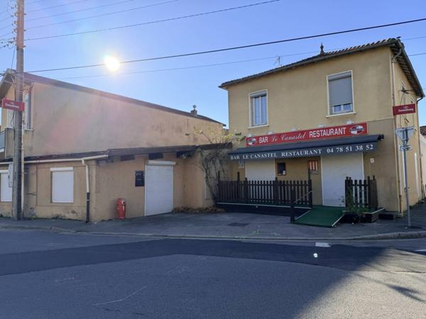 Immeuble à vendre 13 pièces de 302 m²