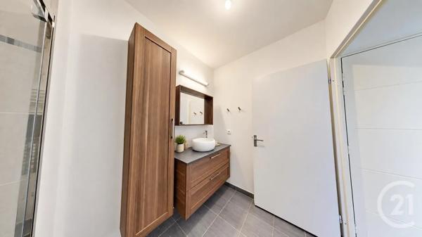 Appartement F2 à vendre  2 pièces - 43,40 m 2   AUBERVILLIERS  - 93