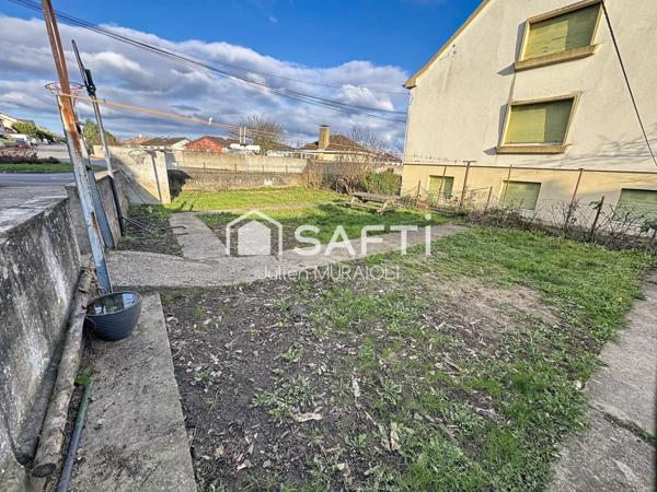 Terrain constructible à Uckange (200 m2)