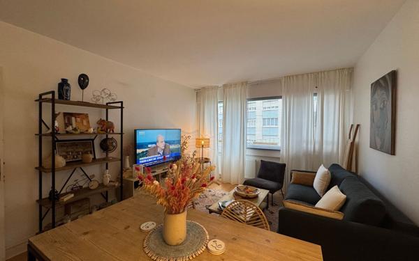 Appartement à louer    2 pièces • 44,52 m2 Paris 15