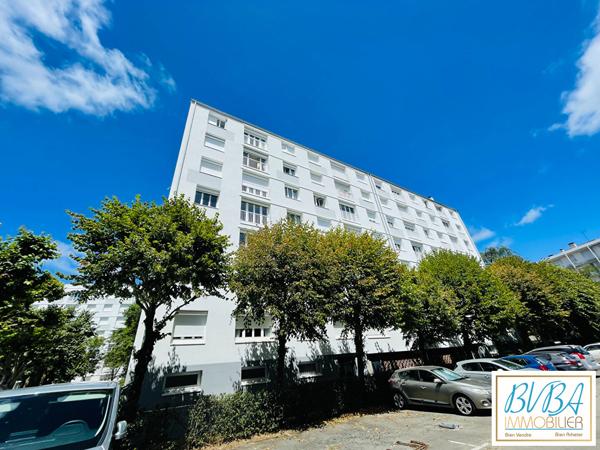 À vendre appartement calme au coeur d'une copropriété ravalée et isolée - 4 chambres - Ascenseur - Stationnement privé sécurisé , Nantes