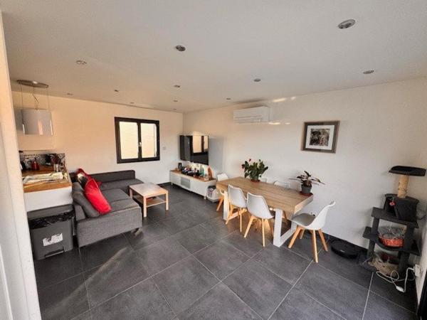 Maison T3, récente avec terrasse et proche de toutes commodités