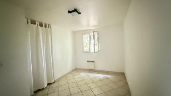 Vente Villa 4 pièces 86 m2 à Pourrières