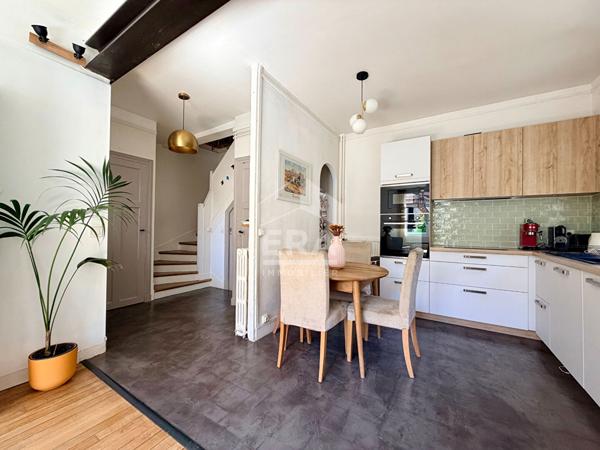 Chaville Rive Gauche - Maison de ville en copropriété, terrasse plein sud, parking et cave - Bien coup de coeur