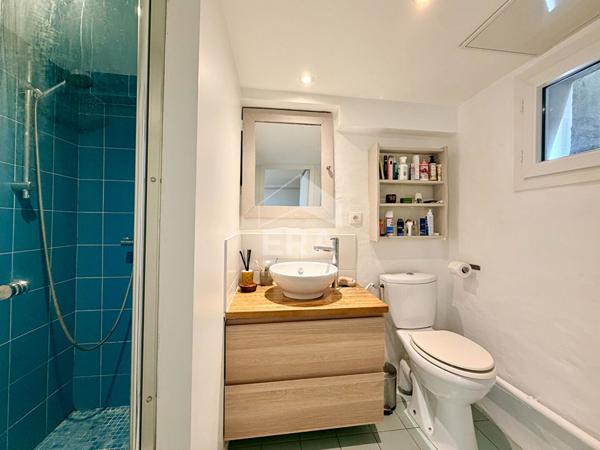 Chaville Rive Gauche - Maison de ville en copropriété, terrasse plein sud, parking et cave - Bien coup de coeur