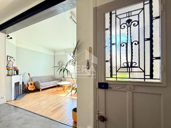 Chaville Rive Gauche - Maison de ville en copropriété, terrasse plein sud, parking et cave - Bien coup de coeur