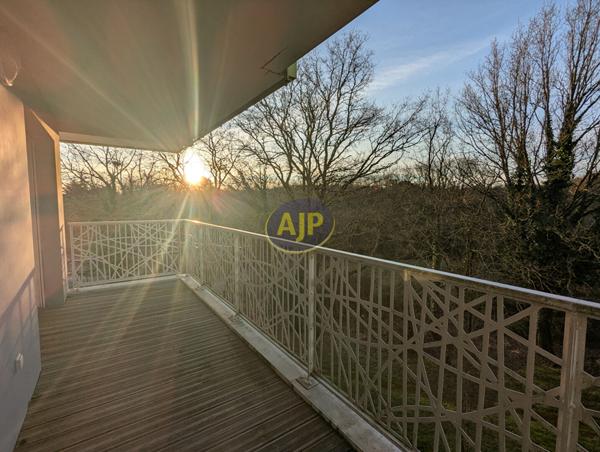 Location appartement Saint Herblain : 949 € - AJP Immobilier Nantes Sud