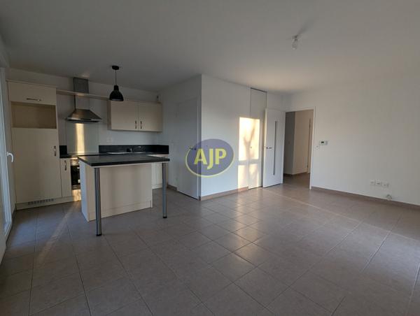 Location appartement Saint Herblain : 949 € - AJP Immobilier Nantes Sud