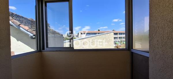 Bel appartement avec balcon et ascenseur