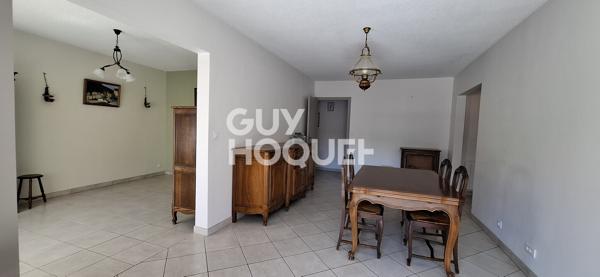 Bel appartement avec balcon et ascenseur
