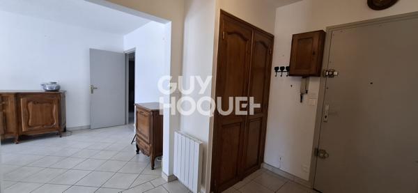 Bel appartement avec balcon et ascenseur