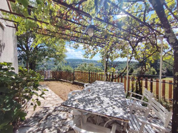 A saisir maison d'habitation avec vue sur les hauteurs de Labégude