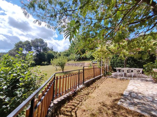 A saisir maison d'habitation avec vue sur les hauteurs de Labégude