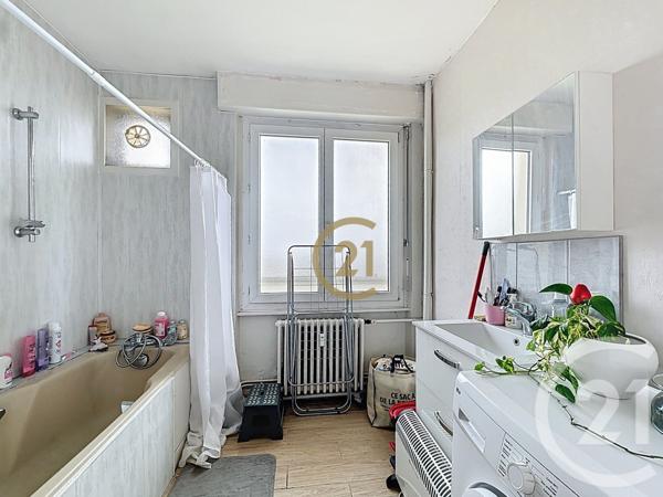 Appartement T3 à vendre  3 pièces - 60,82 m2 LURE - 70