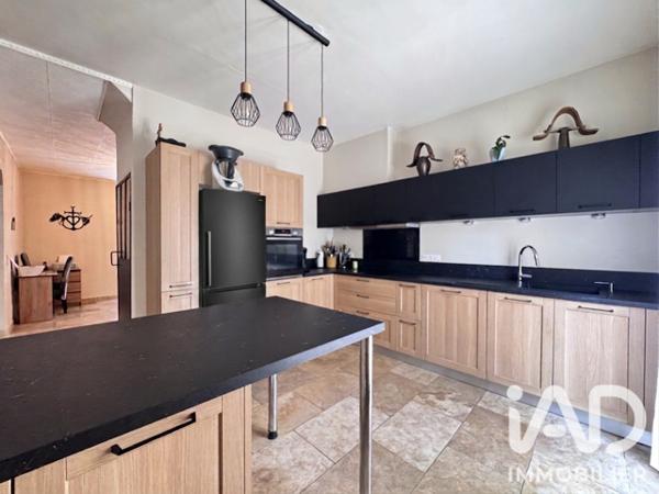 Maison à vendre 7 pièces 164 m² Saint-Rémy-de-Provence