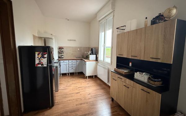 Appartement à louer    3 pièces •  Versigny