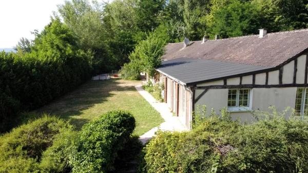 A 5mn de la gare de Soissons-Maison plain-pied 240 m² – piscine intérieure