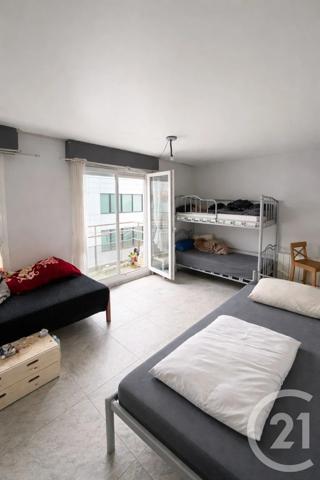 Appartement F2 à vendre  2 pièces - 27 m 2   AUBERVILLIERS  - 93