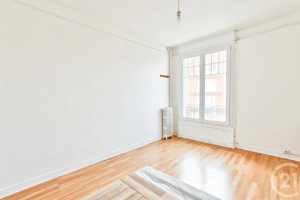 Appartement F2 à vendre  2 pièces - 27 m 2   AUBERVILLIERS  - 93