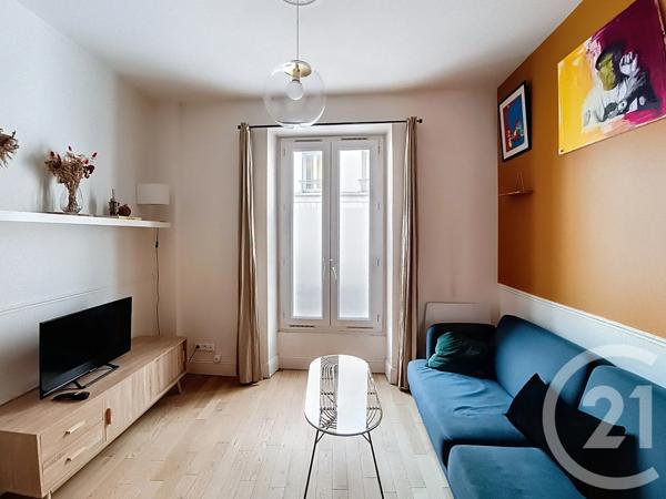 Appartement F2 à vendre  2 pièces - 27 m 2   AUBERVILLIERS  - 93