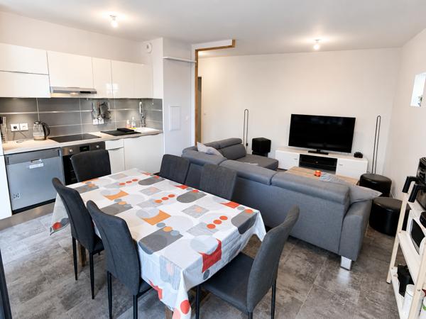 Appartement 3 pièce(s) 2 chambre(s) 63.7 m²