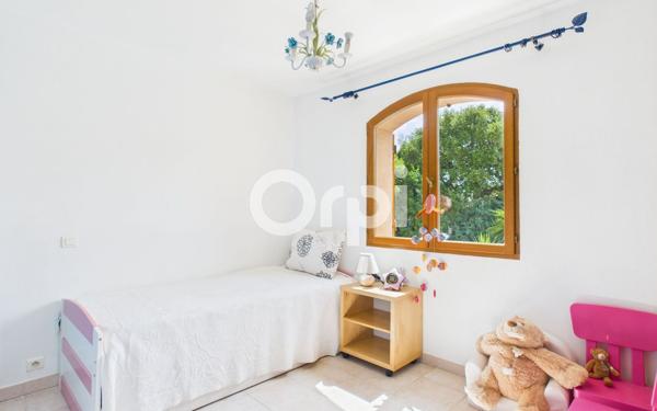 Maison à vendre    4 pièces • 129,03 m2 Mandelieu-la-Napoule