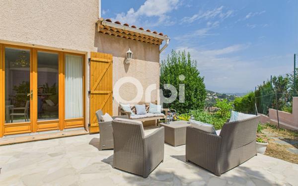 Maison à vendre    4 pièces • 129,03 m2 Mandelieu-la-Napoule