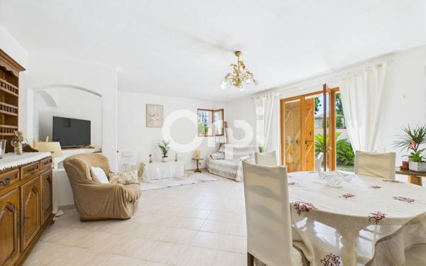 Maison à vendre    4 pièces • 129,03 m2 Mandelieu-la-Napoule