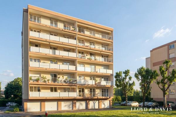 Seyssinet-Pariset – T3/T4 87 m² | Grand balcon 20 m² | Vue dégagée sur le Vercors