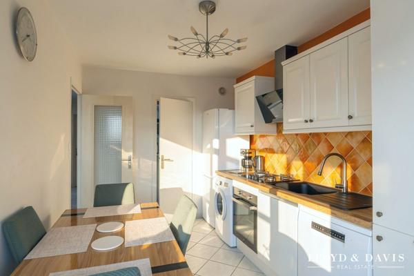 Seyssinet-Pariset – T3/T4 87 m² | Grand balcon 20 m² | Vue dégagée sur le Vercors