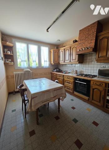 Maison familiale 4 chambres – Grand terrain – Neuillé-le-Lierre