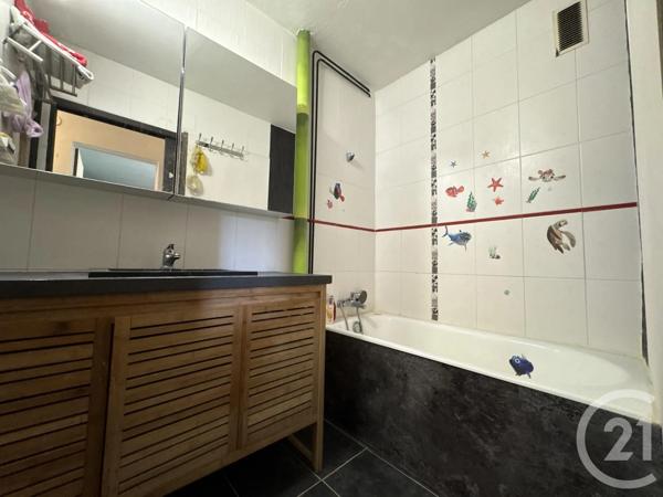 Appartement F4 à vendre  4 pièces - 73,07 m 2   LIMEIL BREVANNES  - 94