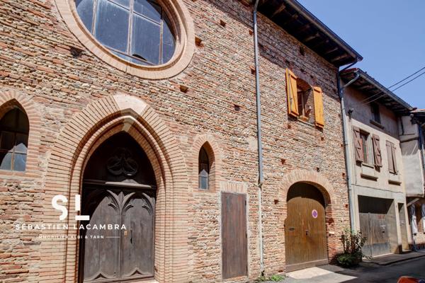 Lisle-sur-Tarn (81310) Maison de ville 6 pièces – Loggia lumineuse, volumes rares & cachet authentique – Garage, cave voûtée
