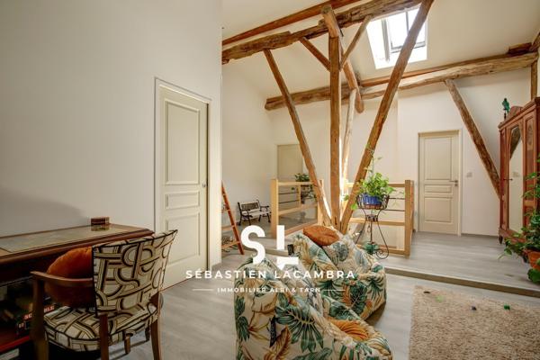 Lisle-sur-Tarn (81310) Maison de ville 6 pièces – Loggia lumineuse, volumes rares & cachet authentique – Garage, cave voûtée