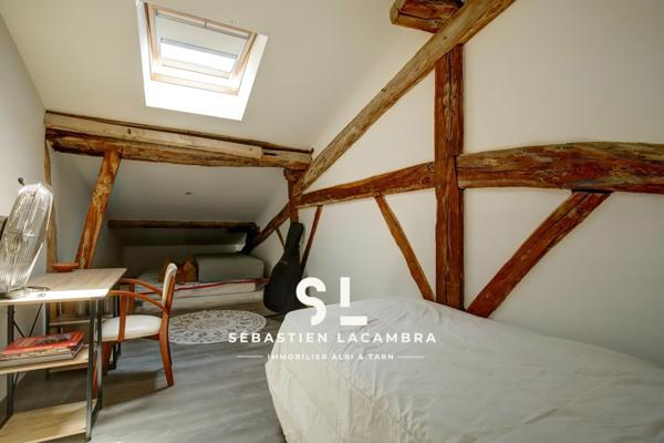 Lisle-sur-Tarn (81310) Maison de ville 6 pièces – Loggia lumineuse, volumes rares & cachet authentique – Garage, cave voûtée