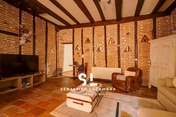 Lisle-sur-Tarn (81310) Maison de ville 6 pièces – Loggia lumineuse, volumes rares & cachet authentique – Garage, cave voûtée