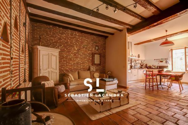 Lisle-sur-Tarn (81310) Maison de ville 6 pièces – Loggia lumineuse, volumes rares & cachet authentique – Garage, cave voûtée