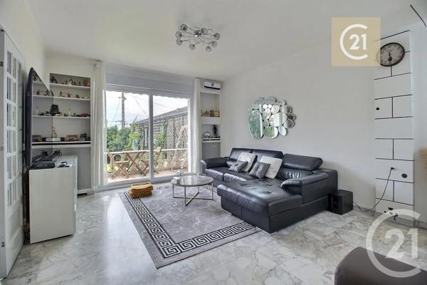 Maison à vendre  9 pièces - 188,10 m 2   LE BLANC MESNIL  - 93