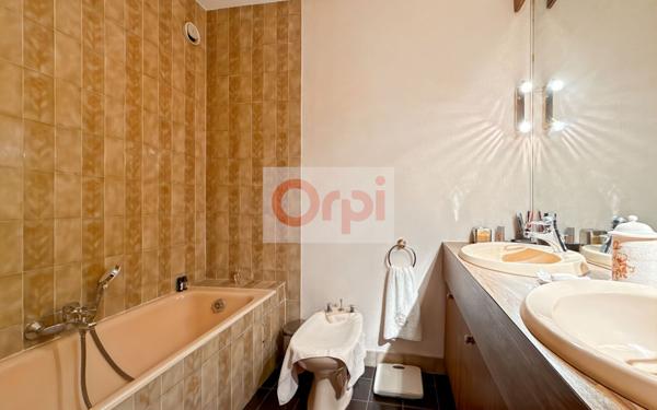 Appartement à vendre    3 pièces • 68,67 m2 Saint-Laurent-du-Var